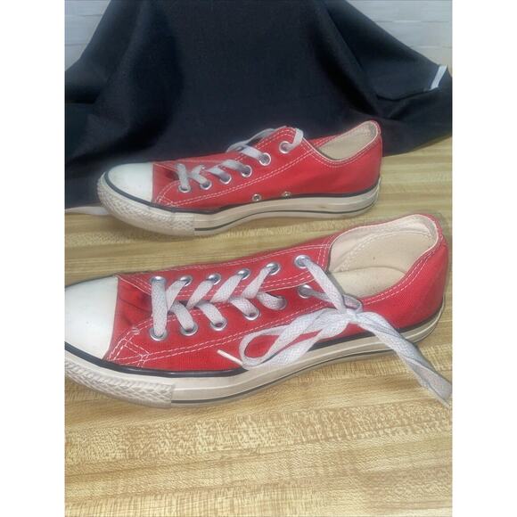 Converse Unisex All Star Chuck Taylor Low Top Ox Red Sneakers M5 W8 Canvas - Picture 12 of 12